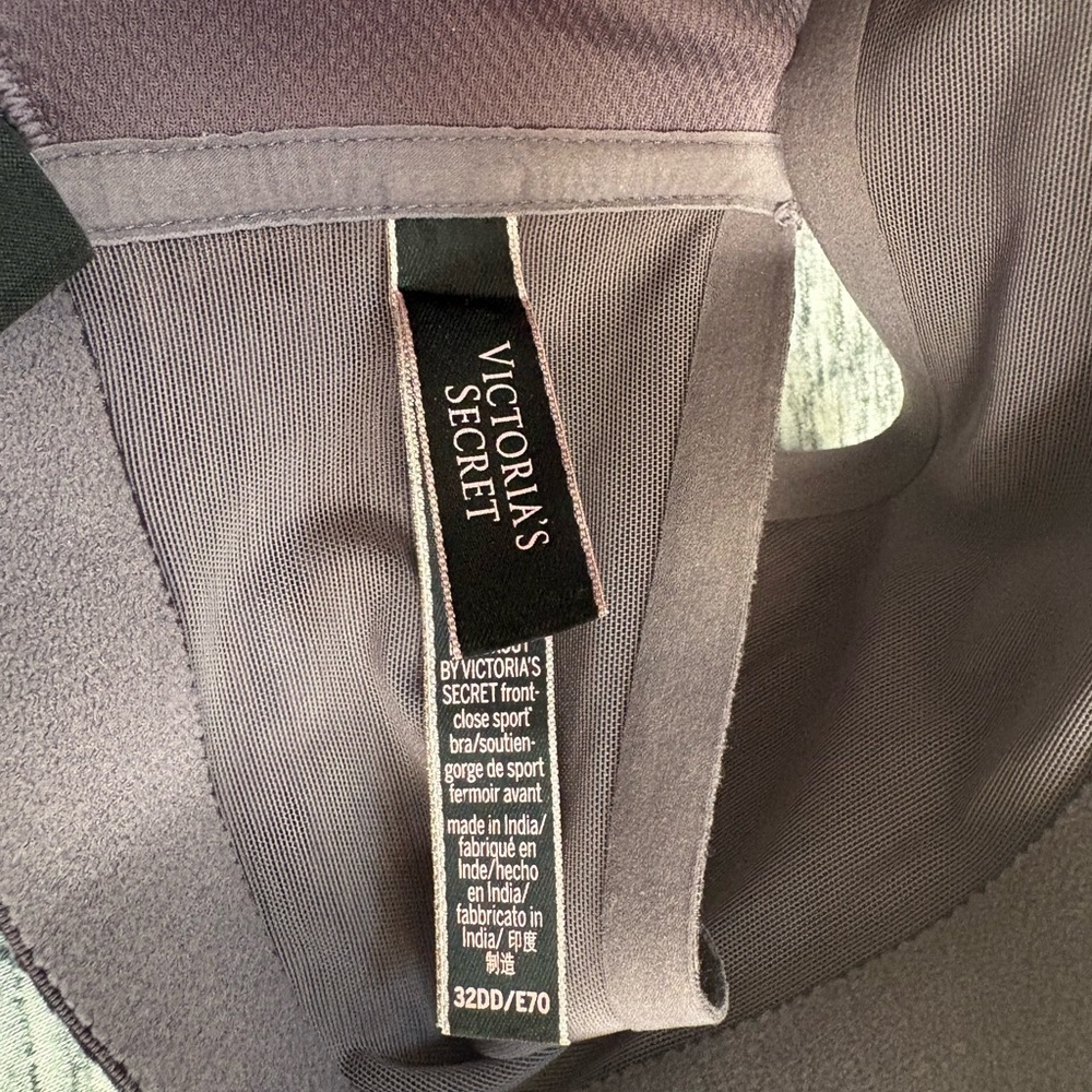 Victorias Secret Sports Bra Size 32DD - Picture 3 of 4